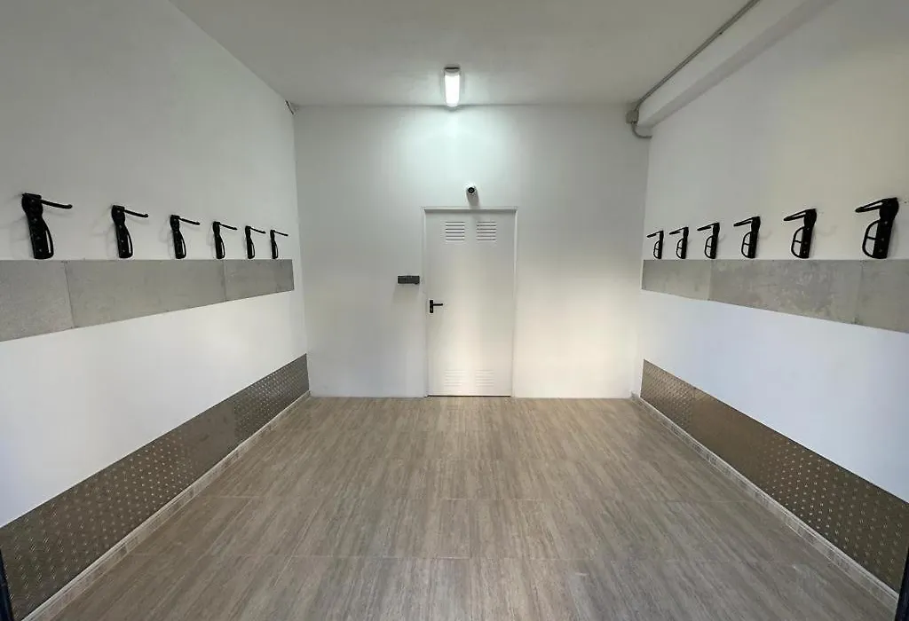 Apartamentos Falco-1